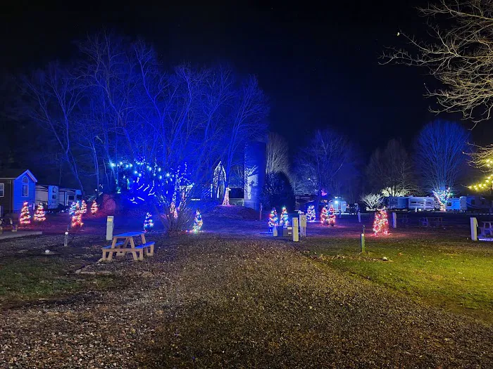 Creekwood Farm RV Park Picture 4