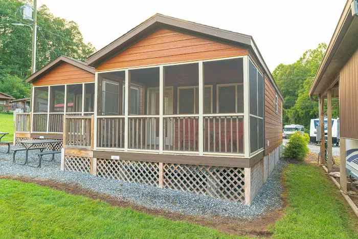 Sun Retreats Nantahala Picture 2