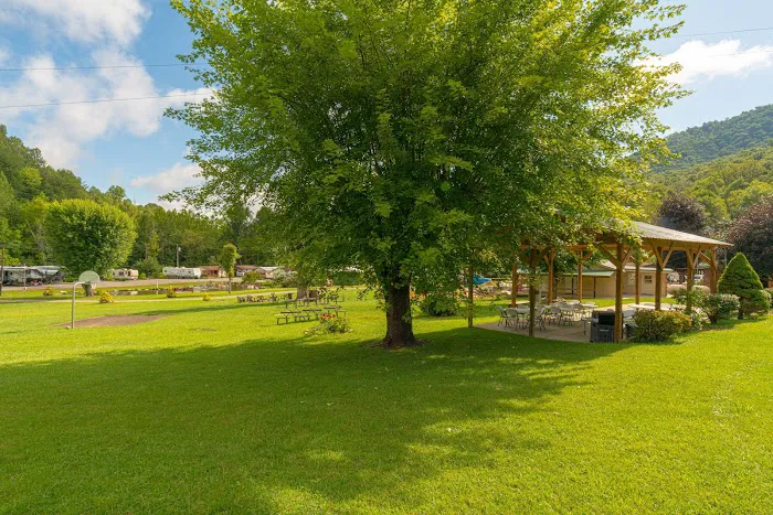 Sun Retreats Nantahala Picture 7