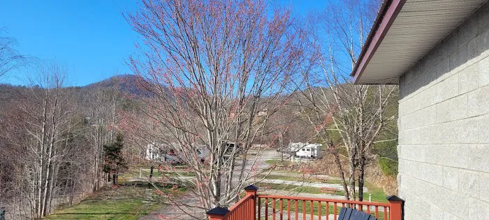 The Great Outdoors RV Resort Picture 10