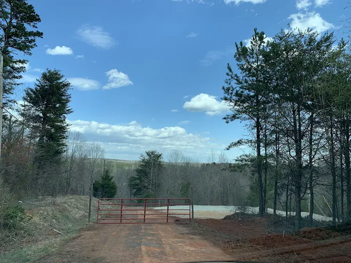 F and R RV Park Picture 2