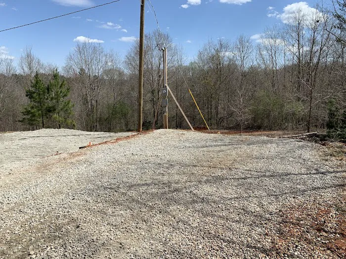 F and R RV Park Picture 8