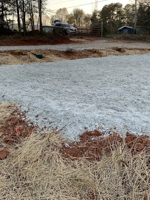 F and R RV Park Picture 4