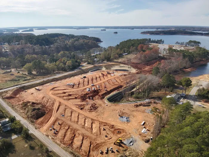 Hartwell Cove Resort Picture 3