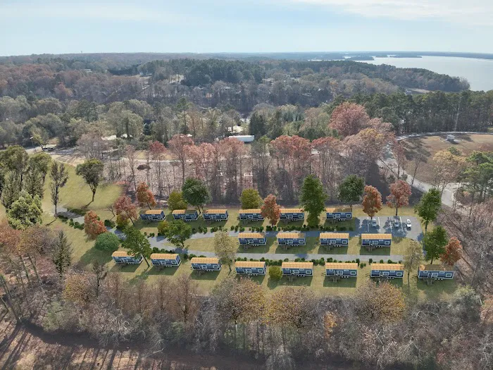 Hartwell Cove Resort Picture 6