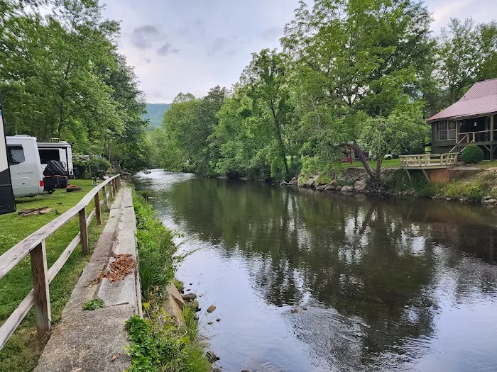 Cullasaja River RV Park Picture 4