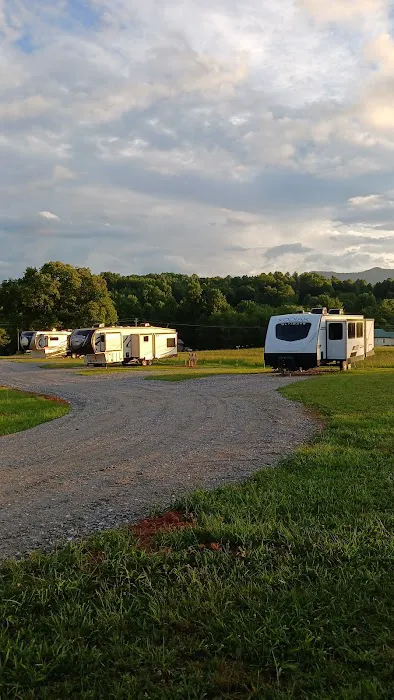 GEM CITY RV RESORT Picture 2