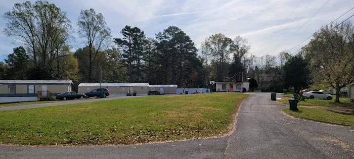 Hidden Ridge Mobile Home Park Picture 2