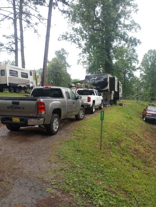 Hidden Ridge Mobile Home Park Picture 10