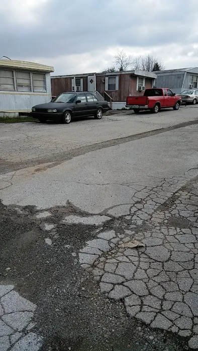 Karns Kourt Picture 1