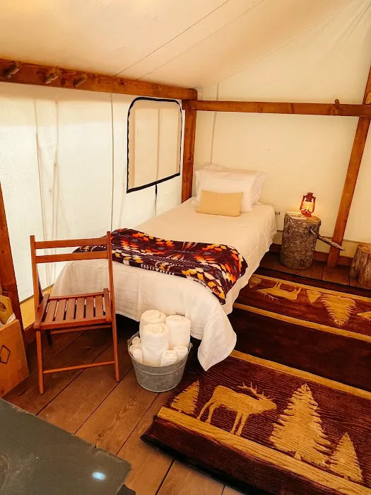 Glamping on the Greys Picture 10