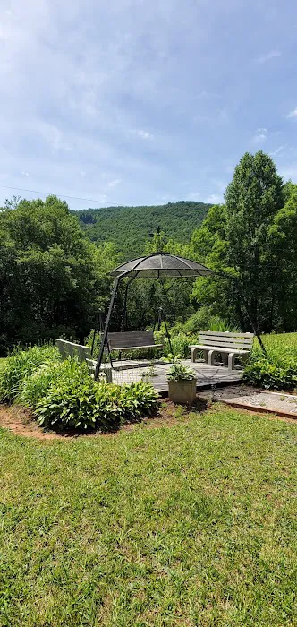 Pines RV Park, and Cabins Picture 7