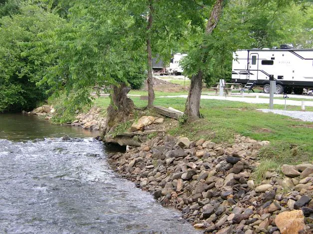 Sweetwater sights RV and cabins Picture 7