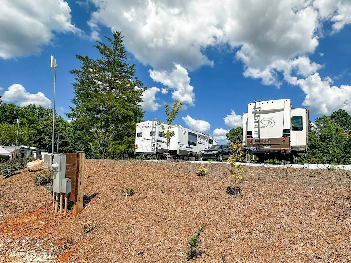 Misty Lake RV Park Picture 10