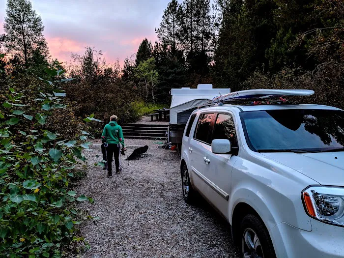 Alpine North Loop Campground Picture 6