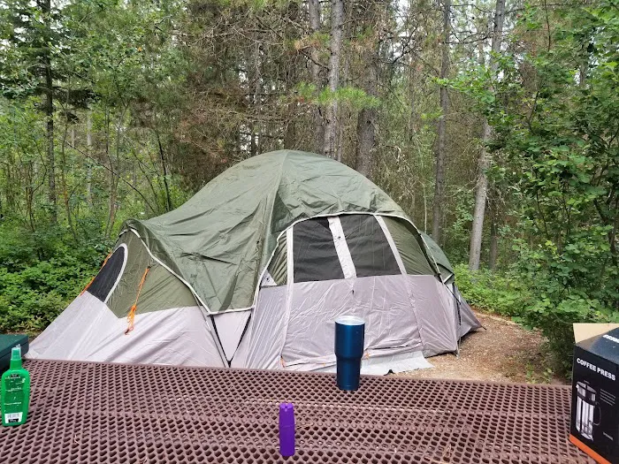 Alpine North Loop Campground Picture 3