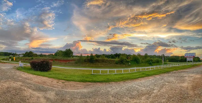 Lake Hartwell RV Park Picture 2