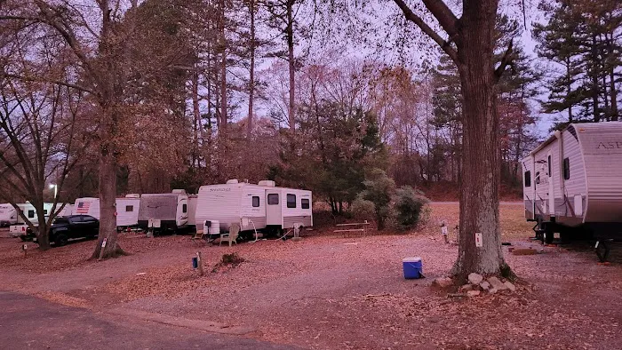 Toccoa RV Park & Campground Picture 2