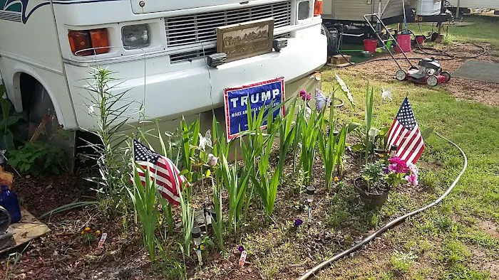 Toccoa RV Park & Campground Picture 8