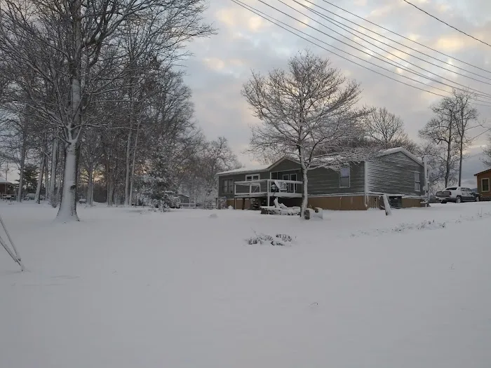 Daisy Estates Mobile Home Park Picture 5