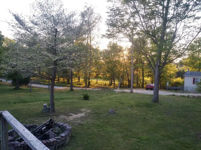 Daisy Estates Mobile Home Park Picture 7