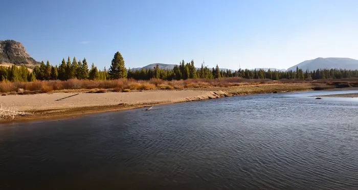 Three Mile Bend Picture 3