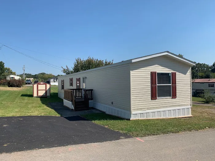 Kensington Place Mobile Home Park Picture 1