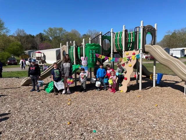 Kensington Place Mobile Home Park Picture 3