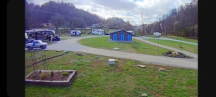 Bluebird Valley Campground and RV Park Picture 7