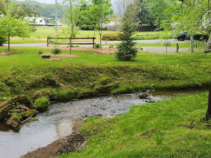 Peachtree Cove RV Park Picture 3