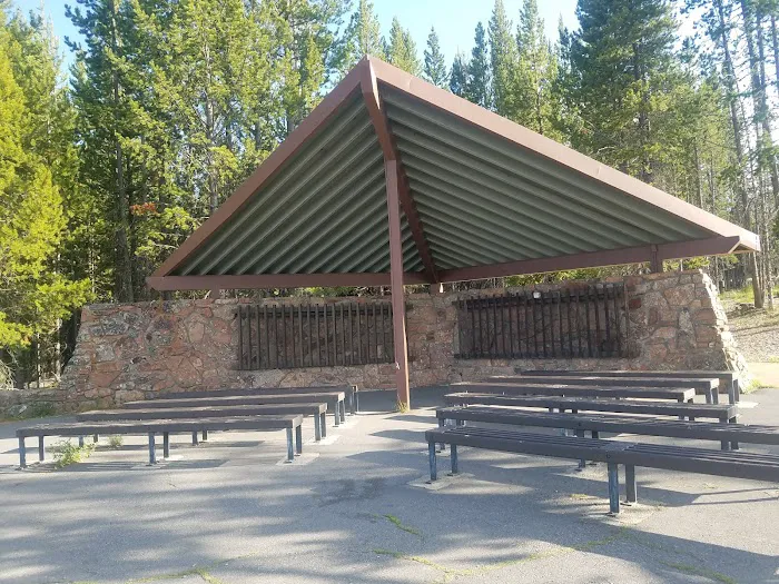 Grant Village Lakeshore Pavillion Picture 3