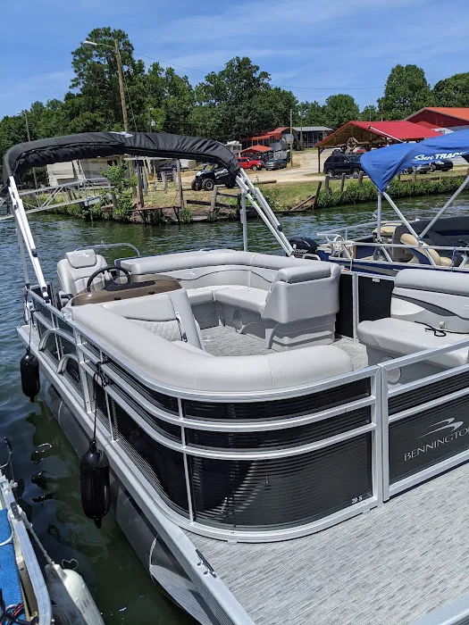 Lighthouse RV Park & Marina Picture 3