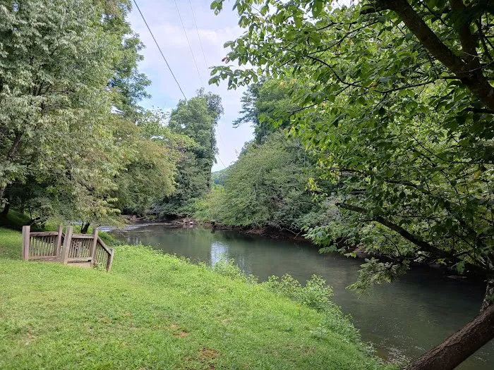 Rivers Edge Mountain RV Resort Picture 5