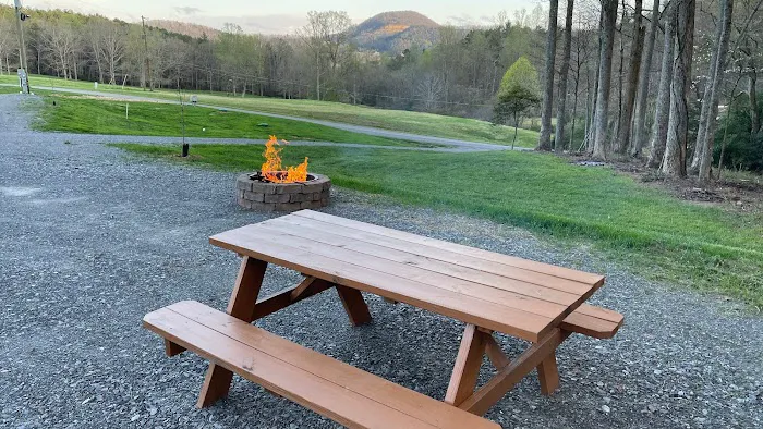 Foxfire of Murphy RV Park Picture 9