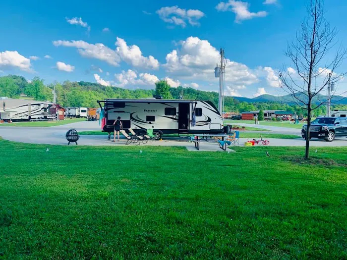 Crossing Creeks RV Resort & Spa Picture 6