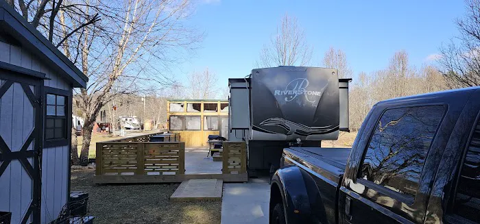 River's Edge RV Park Picture 3