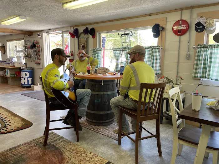 Fishing Creek RV Park And Fishing Creek Bait and Tackle Picture 4