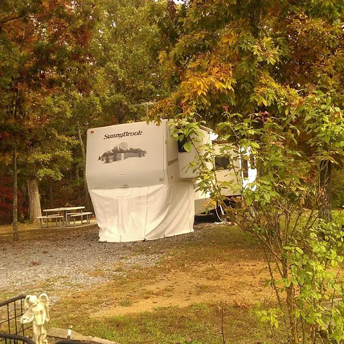 Lazy Acers RV Park Picture 3