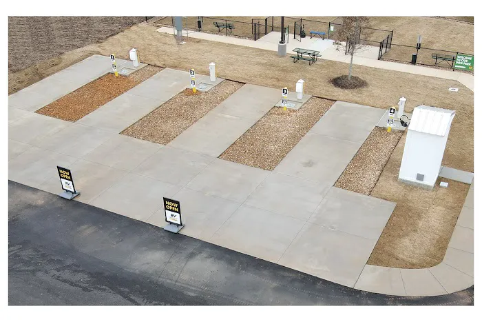 Love's RV Hookup Picture 3