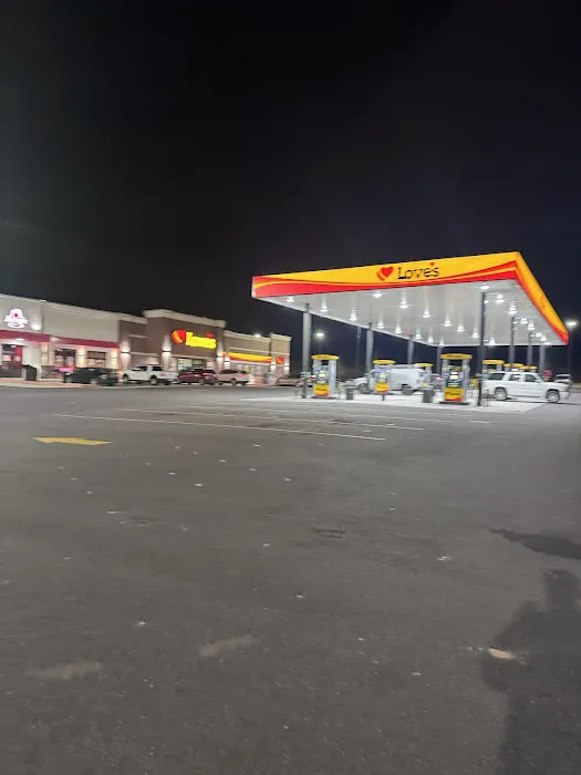 Love's RV Hookup Picture 7