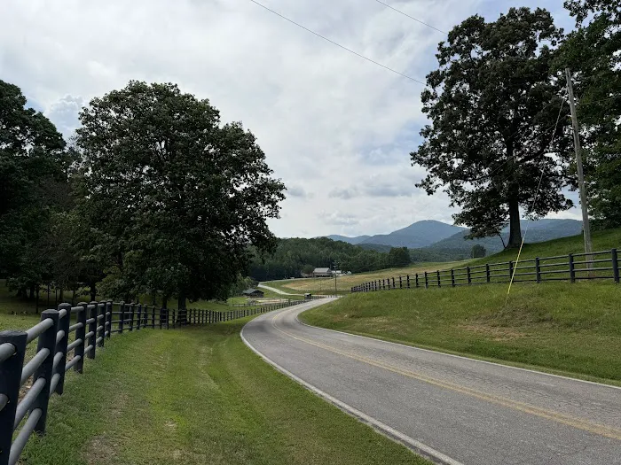 R-Ranch In the Mountains Picture 9