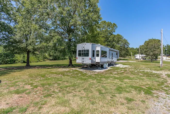 Southern Comfort RV Park Picture 1