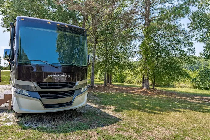 Southern Comfort RV Park Picture 3