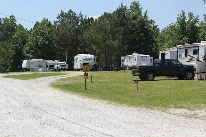 Southern Comfort RV Park Picture 8