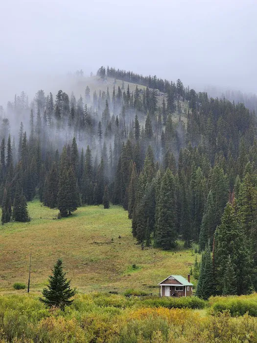 La Barge Guard Station Picture 2