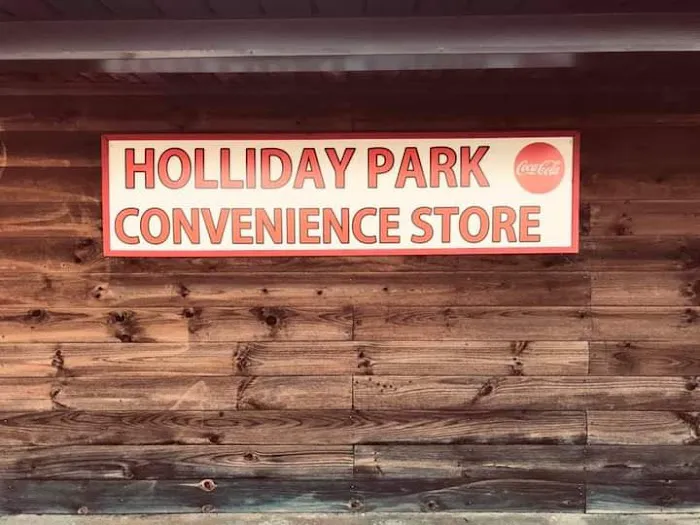 Holliday Park/ Blackwells Campground Picture 3