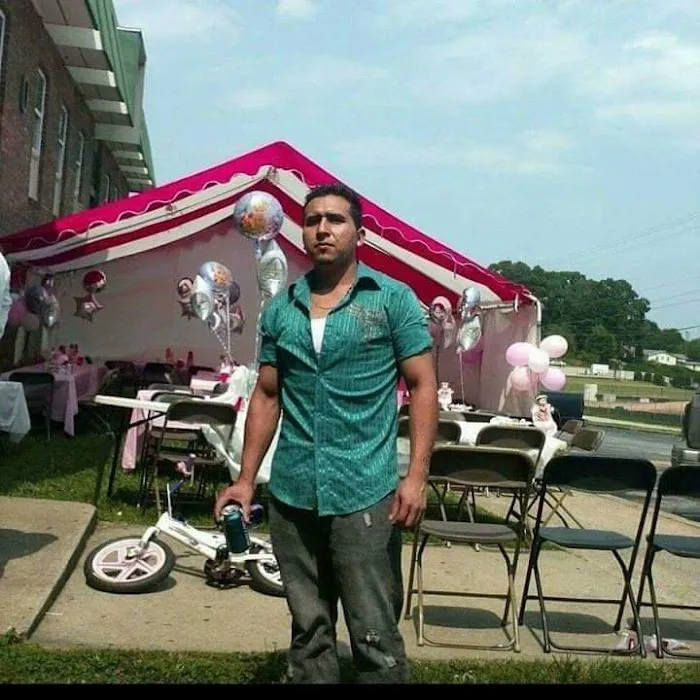 Suburban Mobile Home Park Picture 5