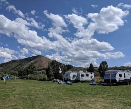 Lava Mobile Estates Campground