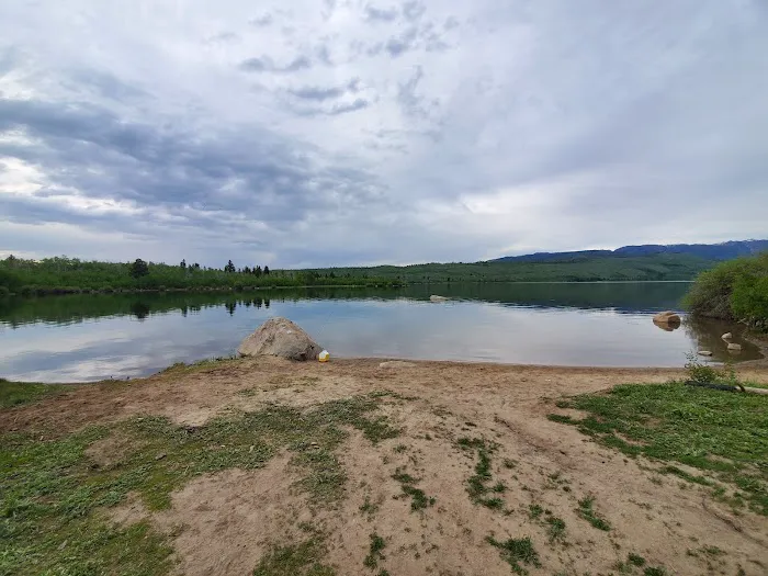 New Fork Lake Campground Picture 4