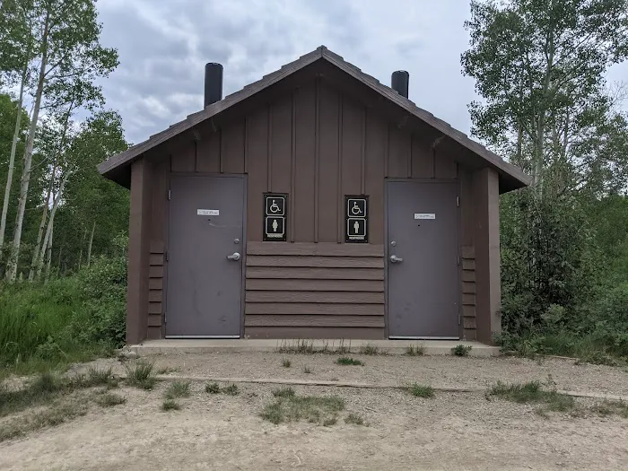 New Fork Lake Campground Picture 8